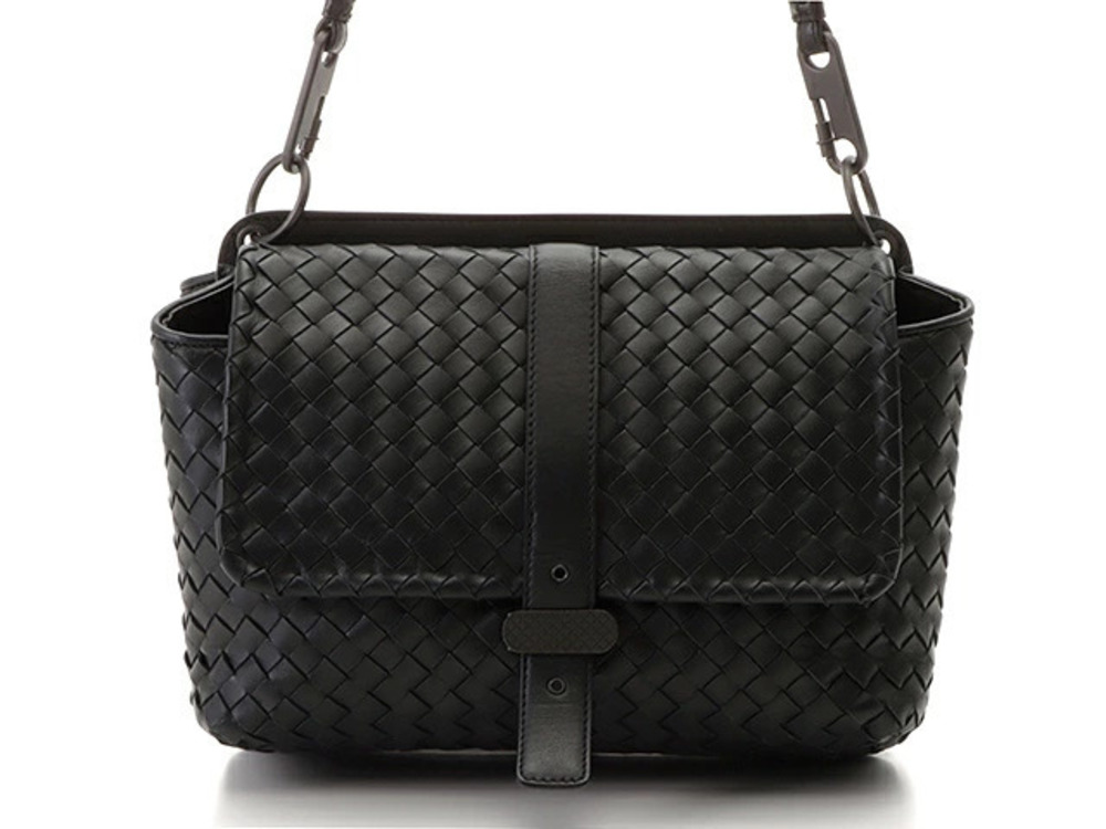 BOTTEGA VENETA Intrecciato Shoulder Bag Double faced Black Calfskin